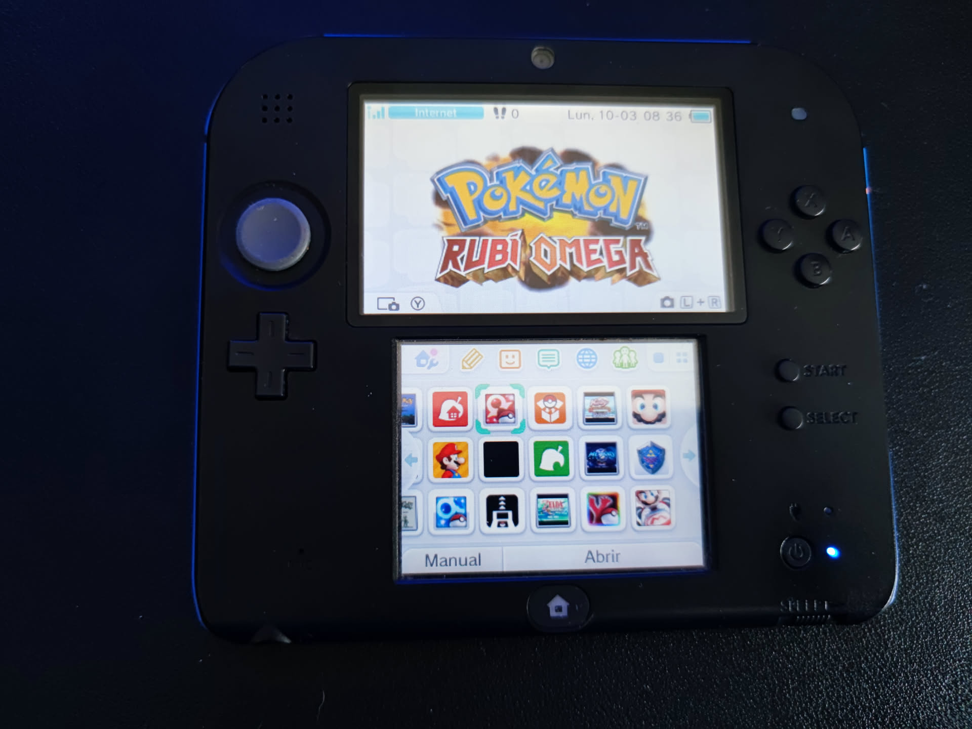 Pantalla de inicio de la Nintendo 2DS con múltiples programas